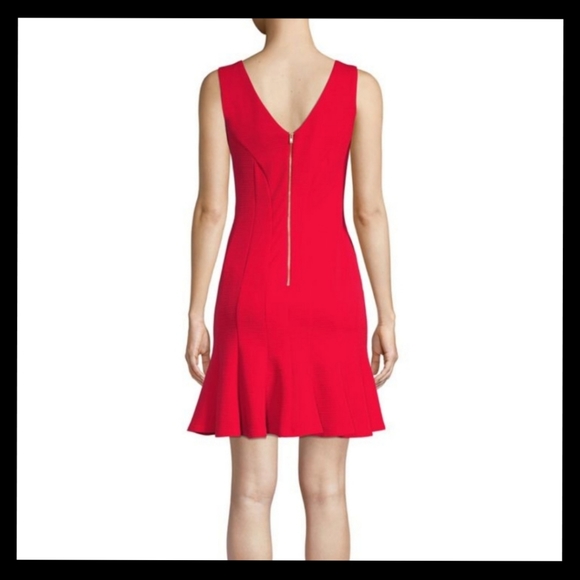 ✨Fabulous!✨Gabby Skye Red Fit-N-Flare Dress 8 NWT - Picture 2 of 5